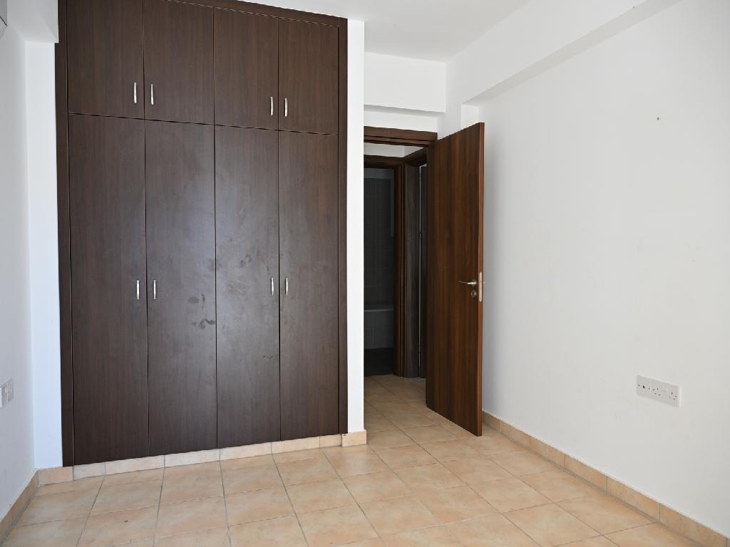 Flat-Paralimni-PR45918