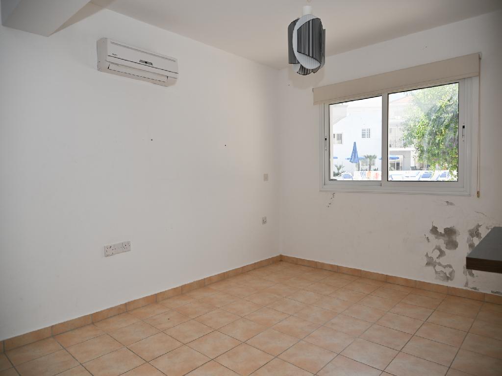 Flat-Paralimni-PR45918