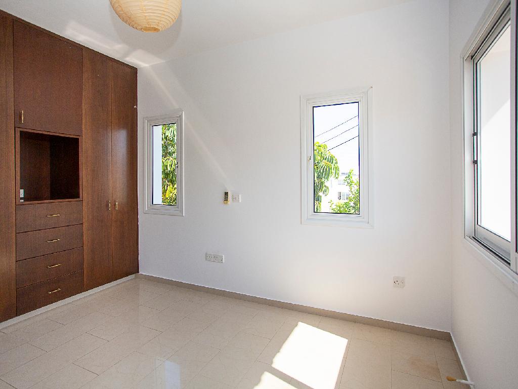 Semidetached house-Aradippou-CP10294