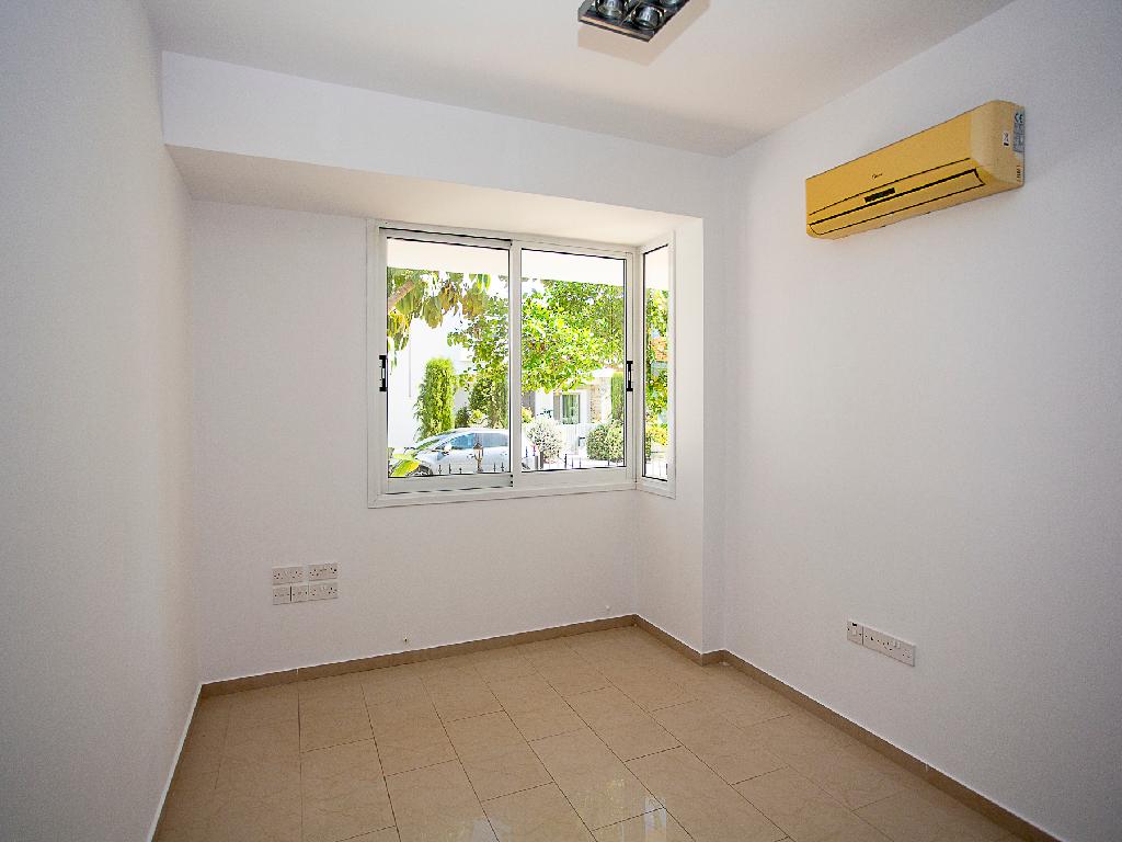 Semidetached house-Aradippou-CP10294