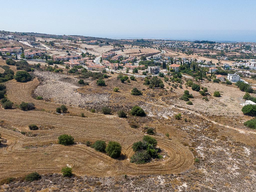 Field (Share) - Konia, Paphos