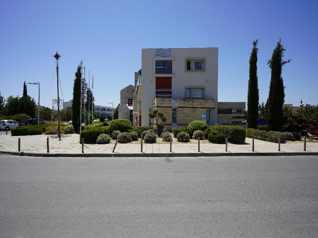 Commercial Building - Pera Chorio, Nicosia