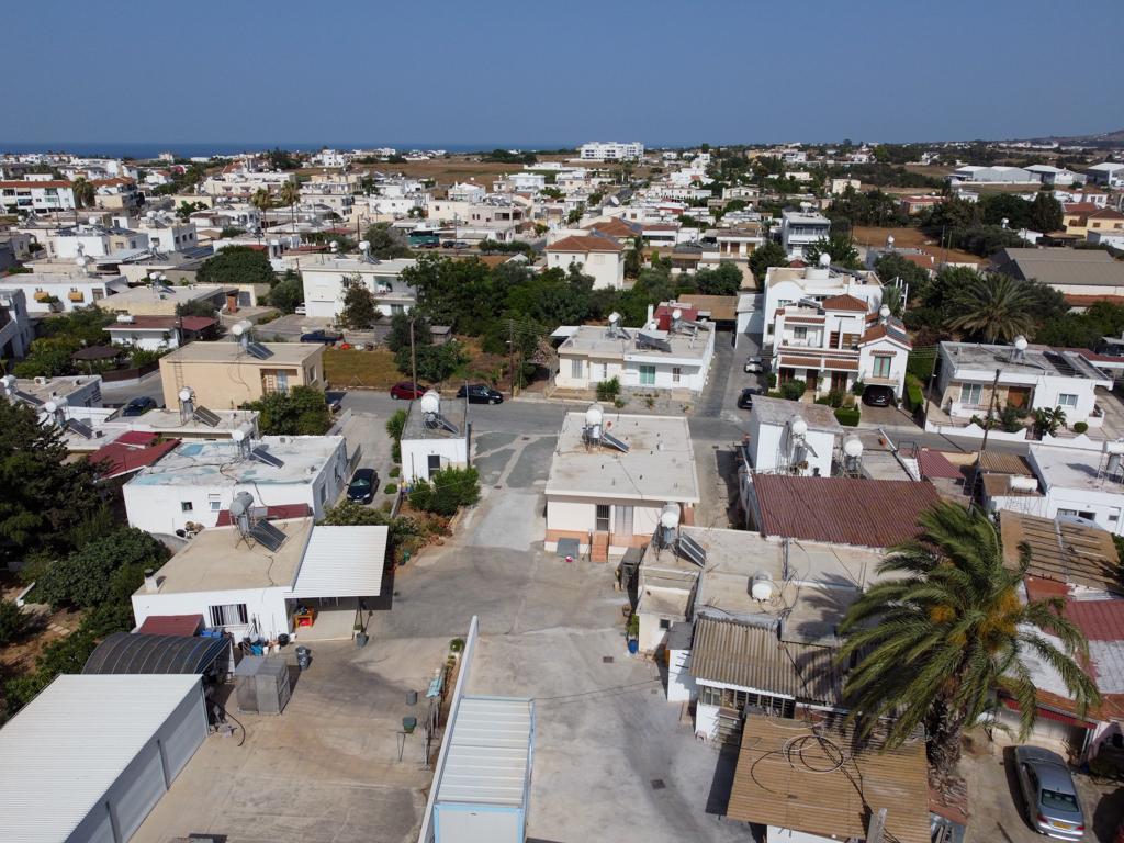 Field-Paralimni-PR36810
