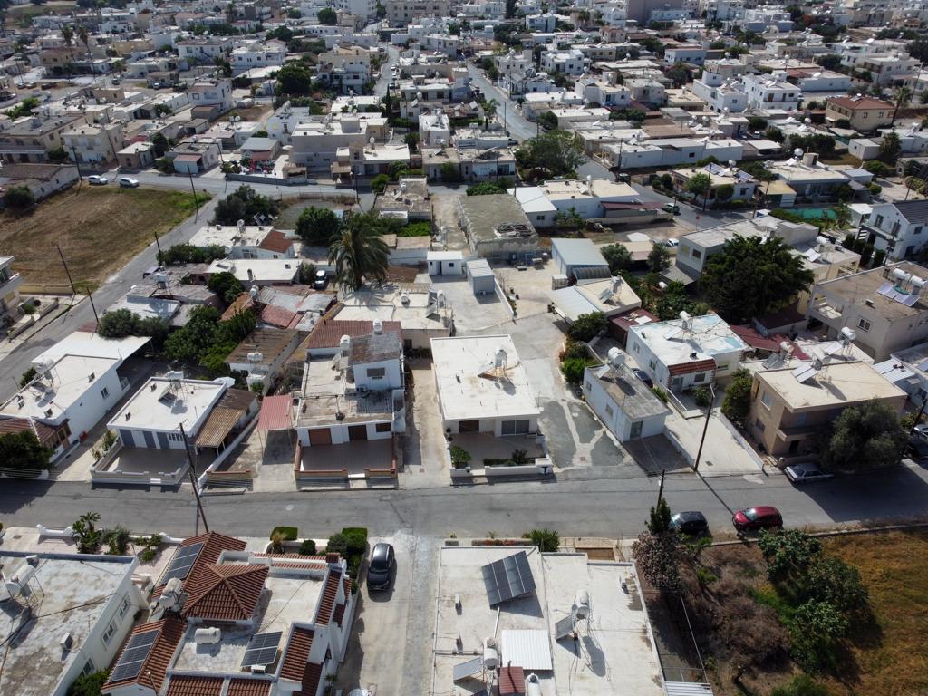 Field-Paralimni-PR36810