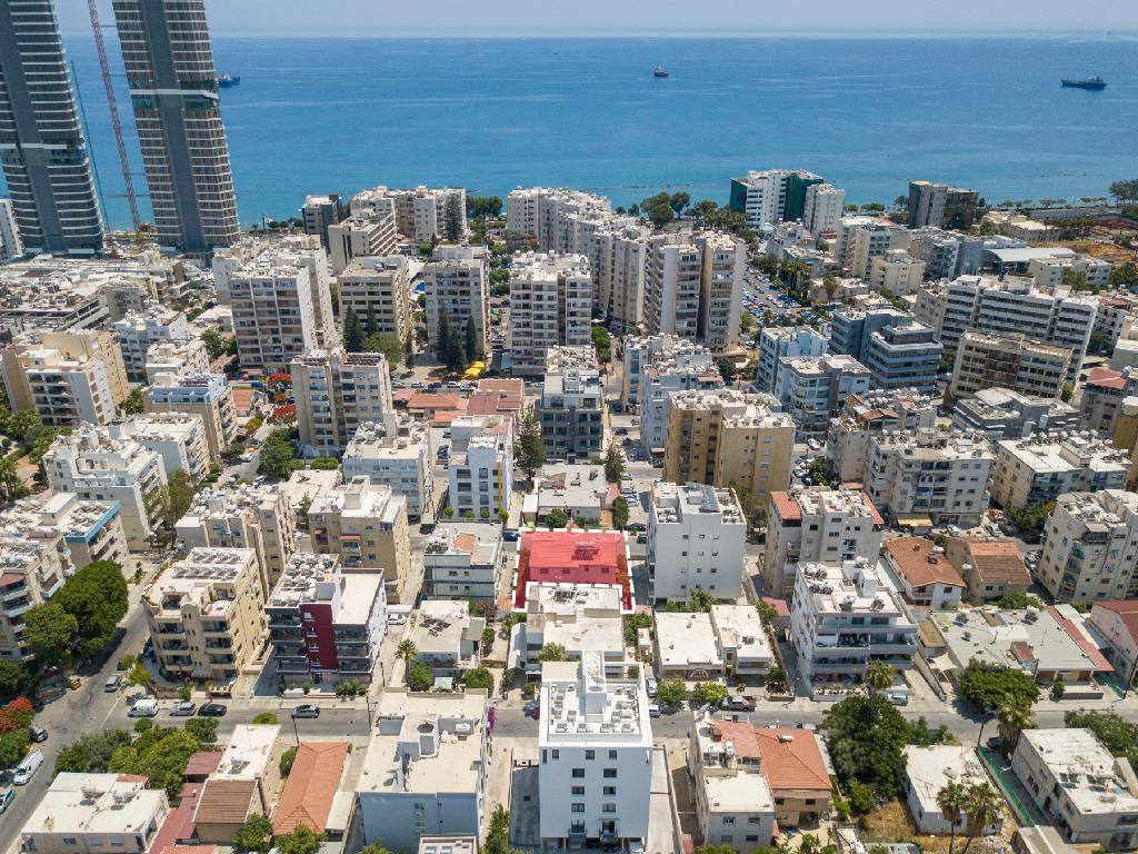 Detached house-Limassol Municipality-PR38227