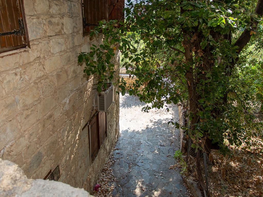 Detached house-Choli-CP10111