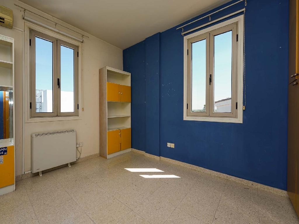 Detached house-Nicosia Municipality-PR44860