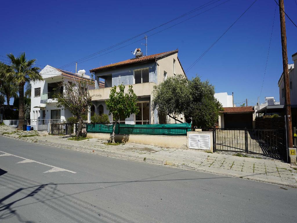 Detached house-Nicosia Municipality-PR44860