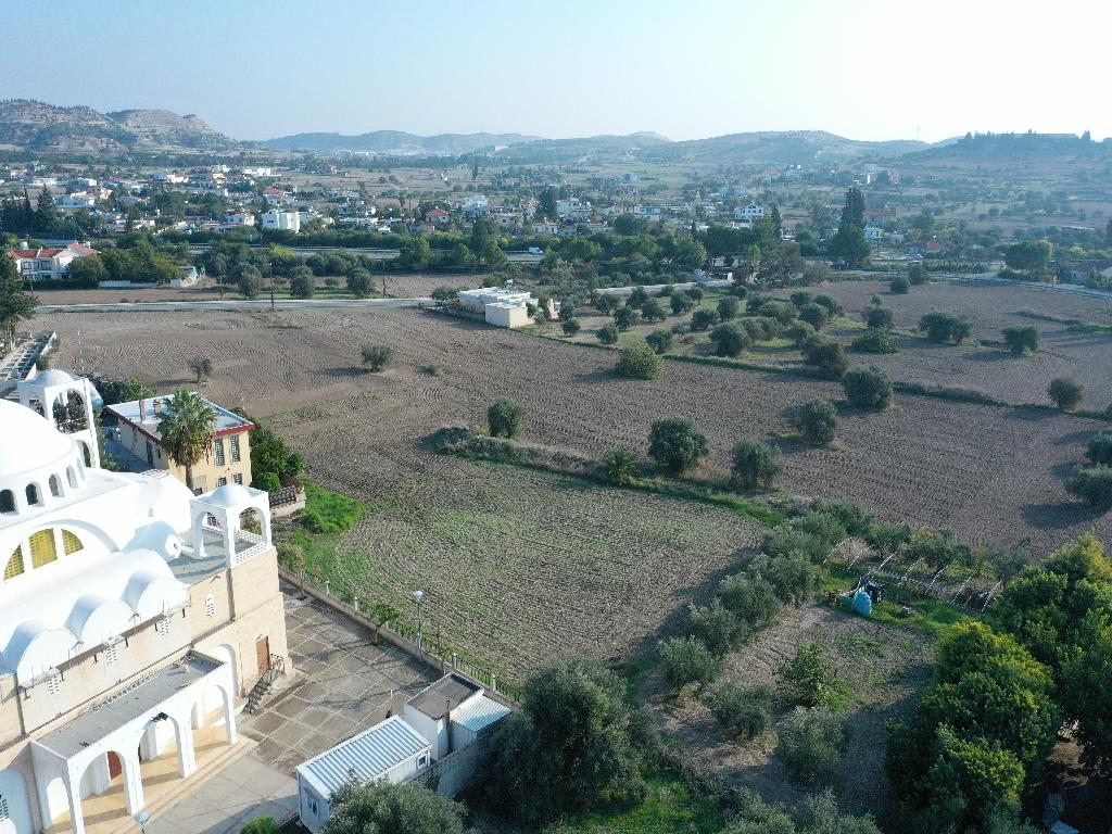 Χωράφι - Αλάμπρα, Λευκωσία