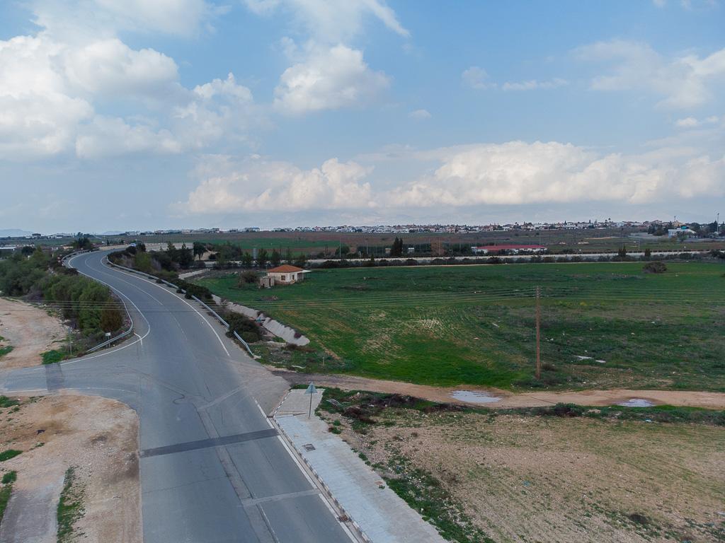 Field-Kokkinotrimithia-CP10070