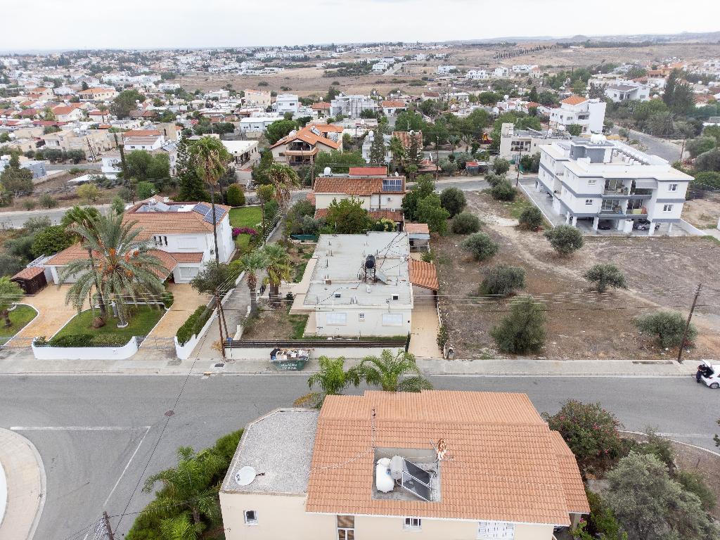 Detached house-Latsia-PR44626