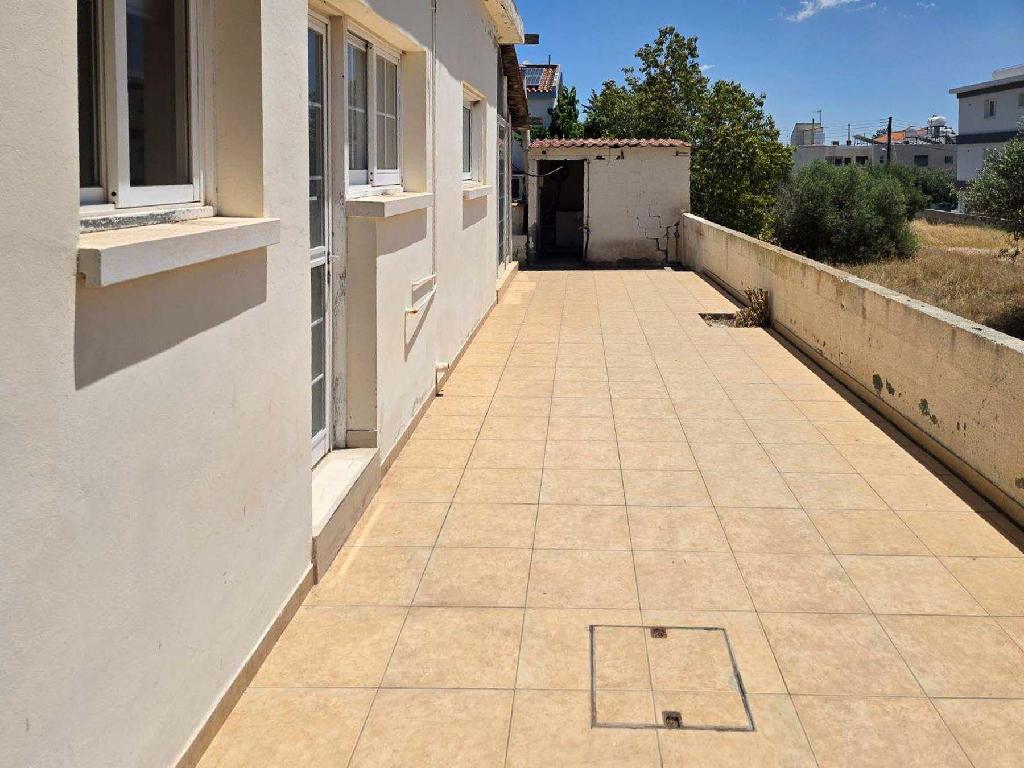 Detached house-Latsia-PR44626
