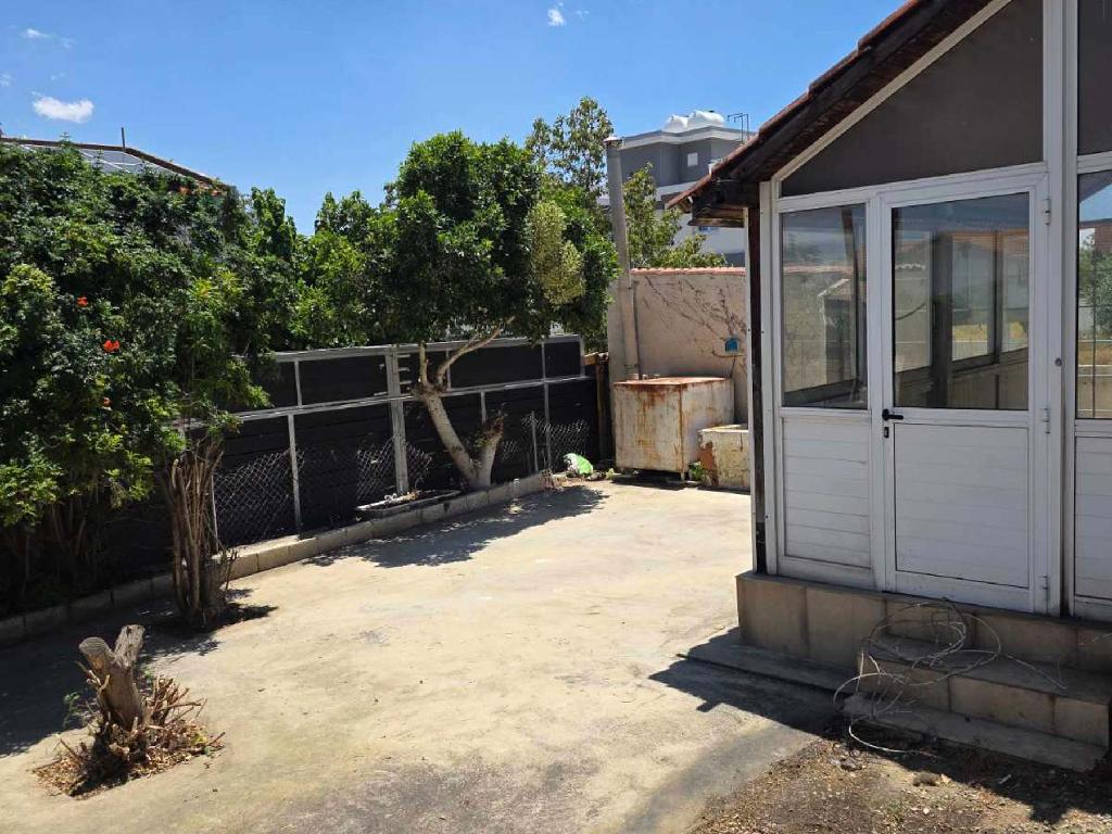 Detached house-Latsia-PR44626