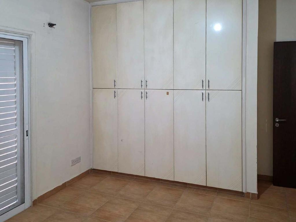 Detached house-Latsia-PR44626