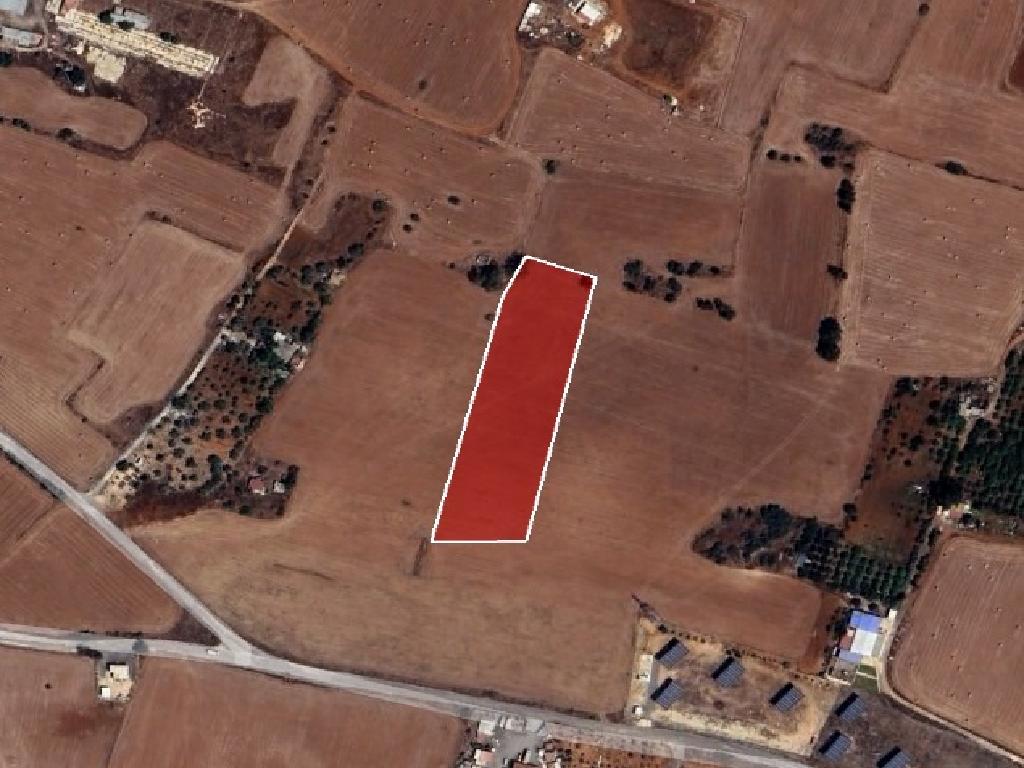 Field-Avgorou-PR13906