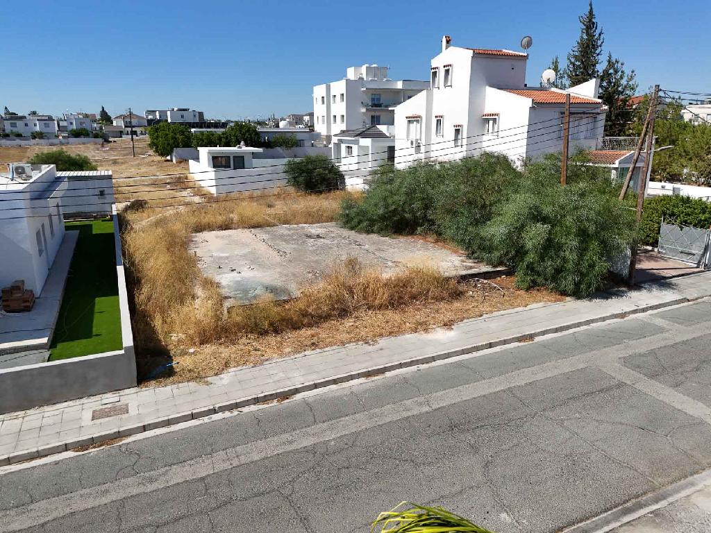 Plot - Geri, Nicosia