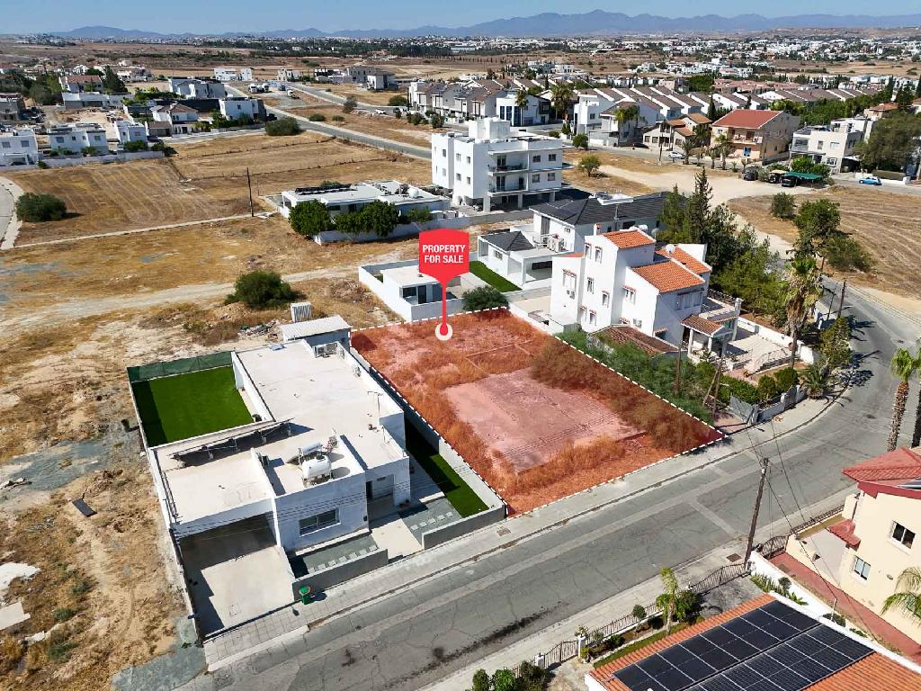 Plot - Geri, Nicosia