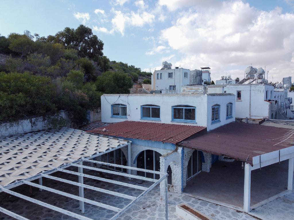 Καταστήματα-Παραλίμνι-PR42478