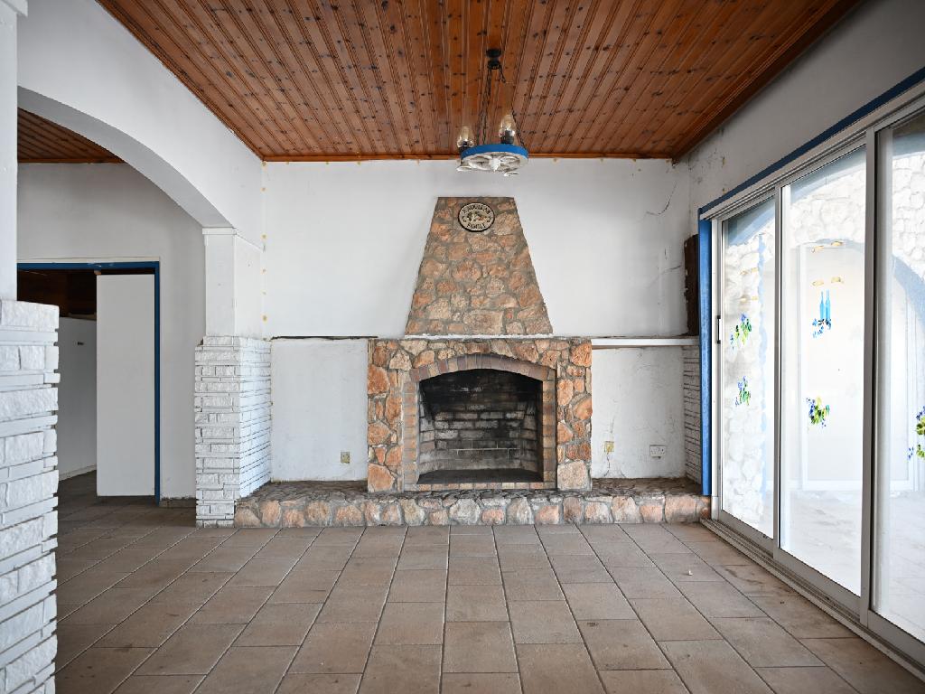 Καταστήματα-Παραλίμνι-PR42478