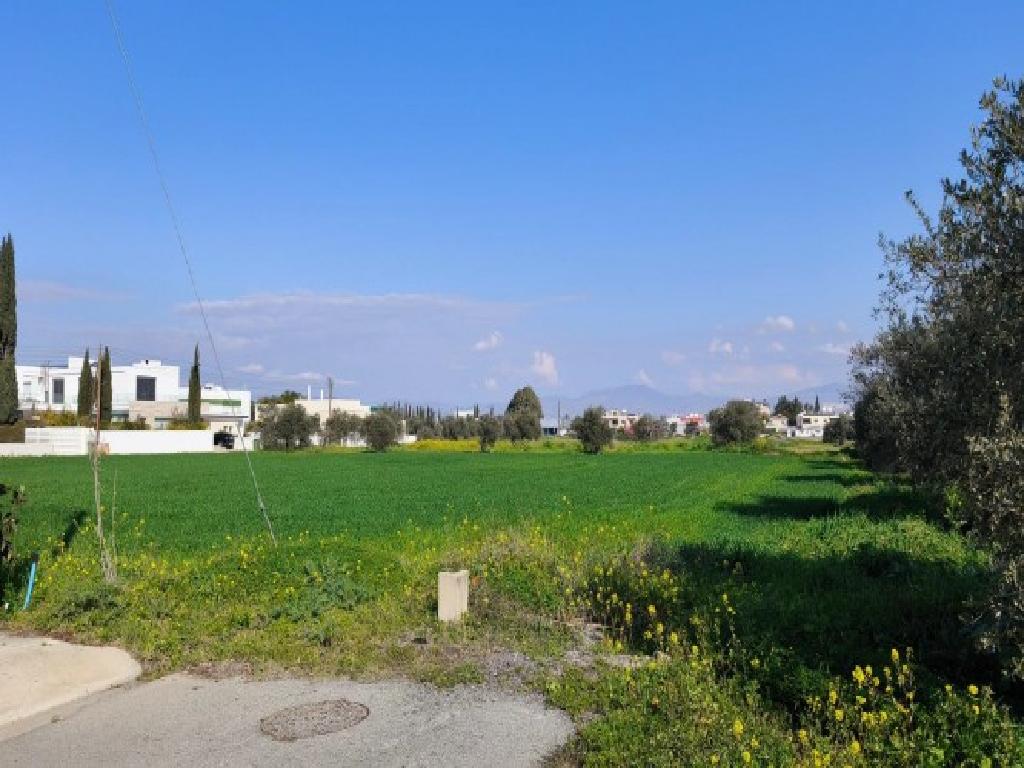 &Chi;&omega;&rho;ά&phi;&iota; (&mu;&epsilon;&rho;ί&delta;&iota;&omicron;) - &Sigma;&tau;&rho;ό&beta;&omicron;&lambda;&omicron;&sigmaf;, &Lambda;&epsilon;&upsilon;&kappa;&omega;&sigma;ί&alpha;