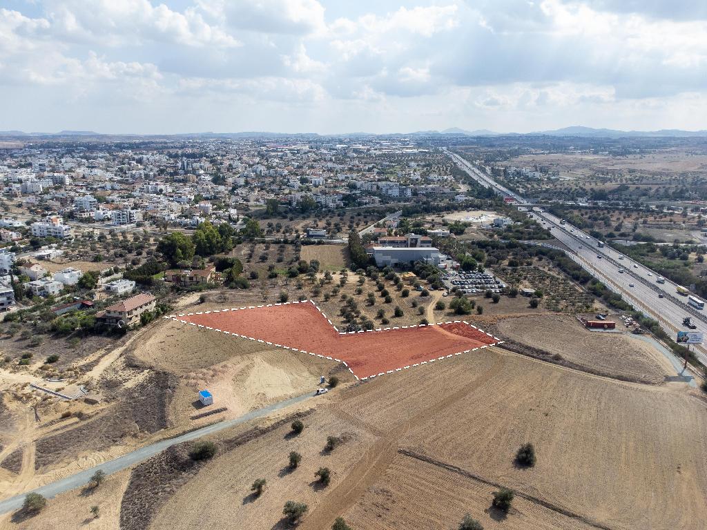 Field (Share) – Latsia, Nicosia