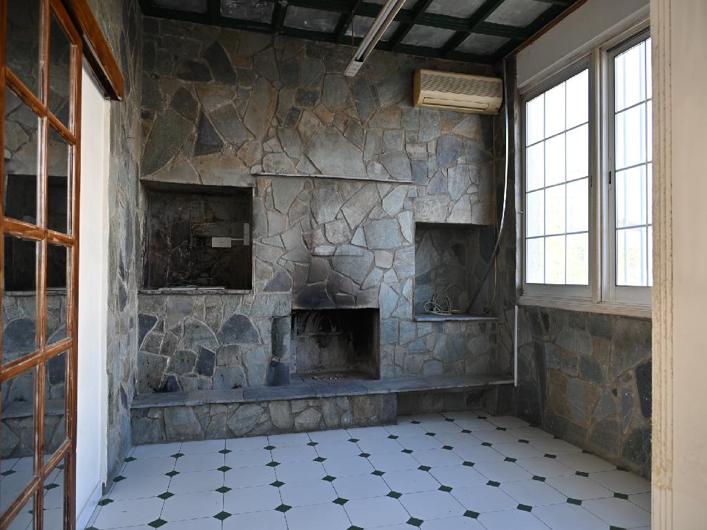 Detached house-Larnaca Municipality-PR43304