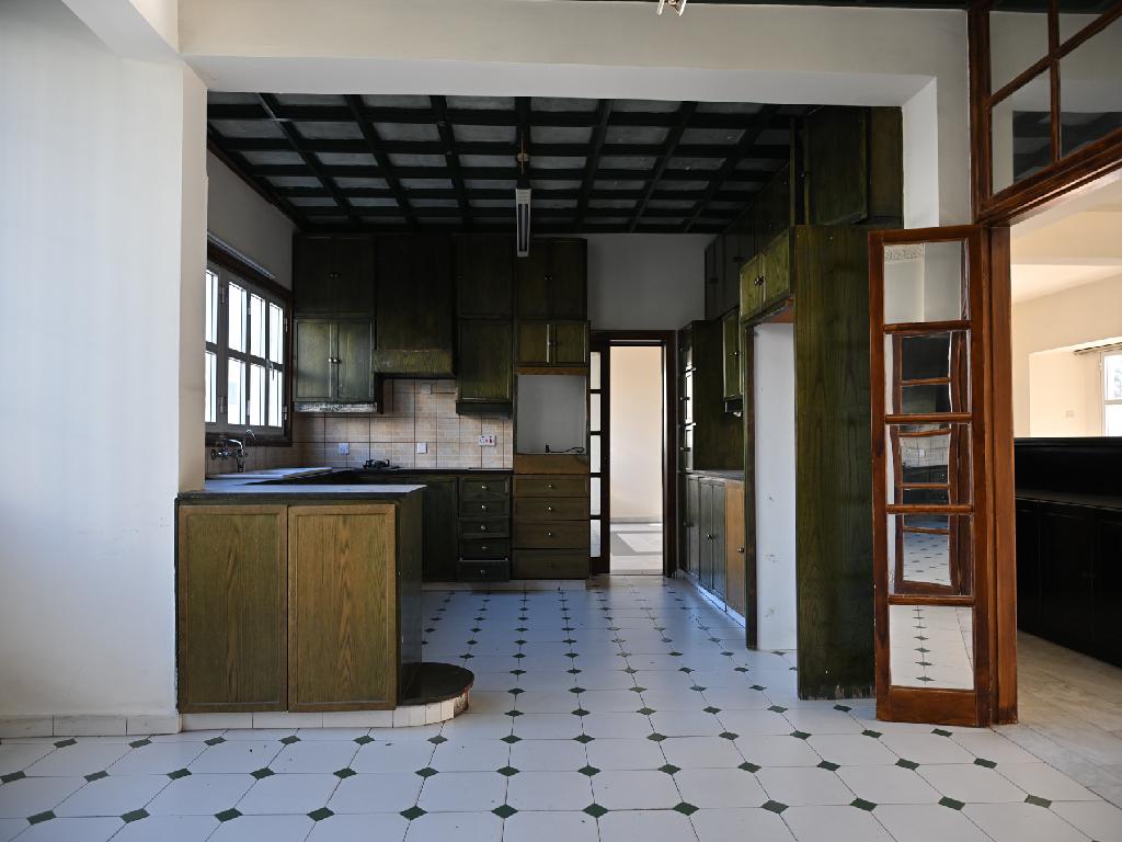 Detached house-Larnaca Municipality-PR43304