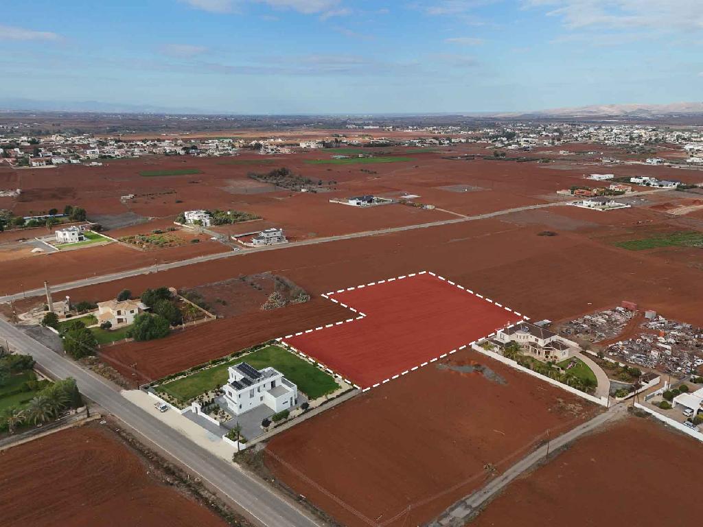 Field - Palaiometocho, Nicosia