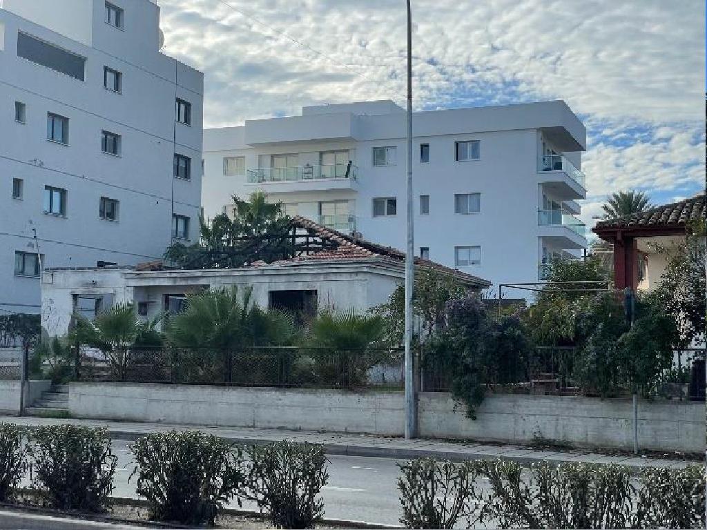 &Omicron;&iota;&kappa;ό&pi;&epsilon;&delta;&omicron; (&mu;&epsilon;&rho;ί&delta;&iota;&omicron;)- &Alpha;&gamma;&lambda;&alpha;&tau;&zeta;&iota;ά, &Lambda;&epsilon;&upsilon;&kappa;&omega;&sigma;ί&alpha;