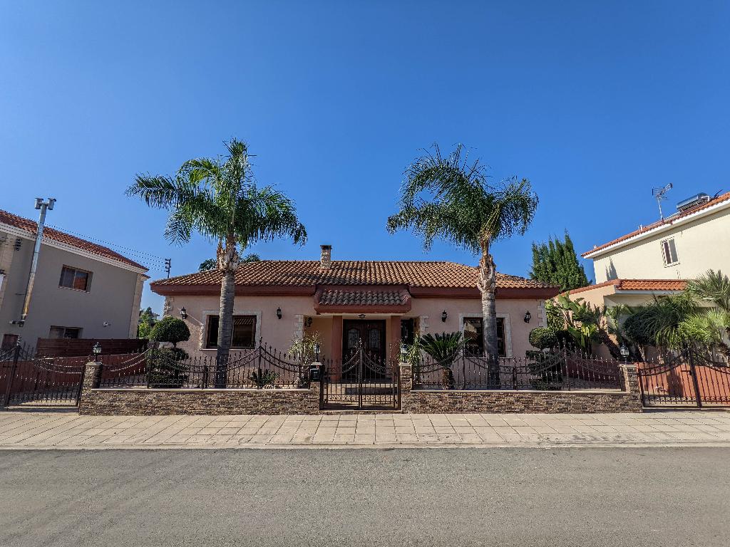 Detached house-Trachoni-PR36254