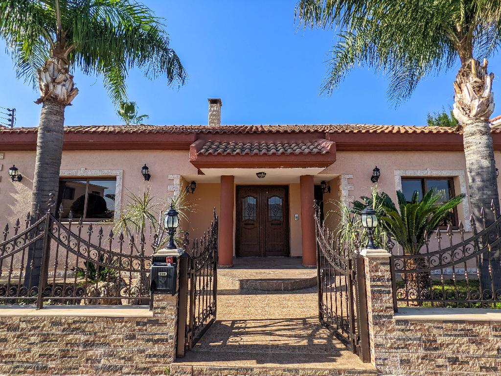 Detached house-Trachoni-PR36254