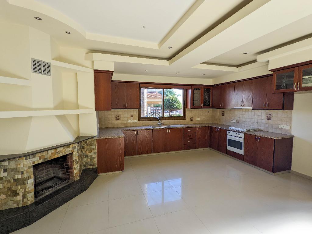 Detached house-Trachoni-PR36254