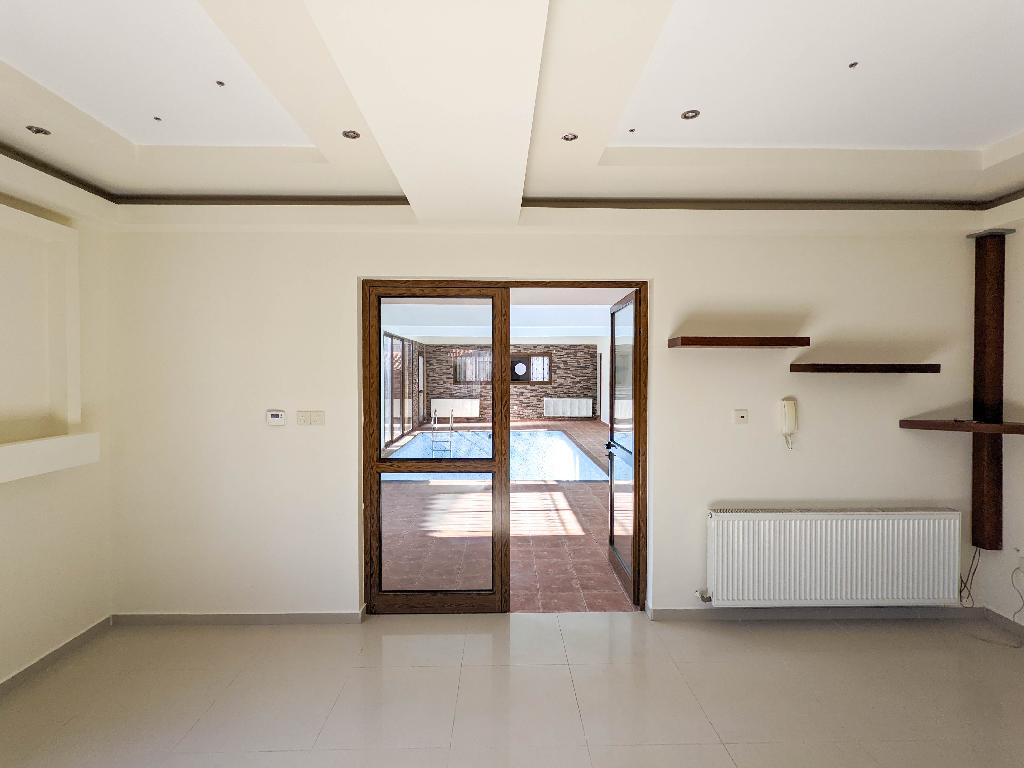 Detached house-Trachoni-PR36254