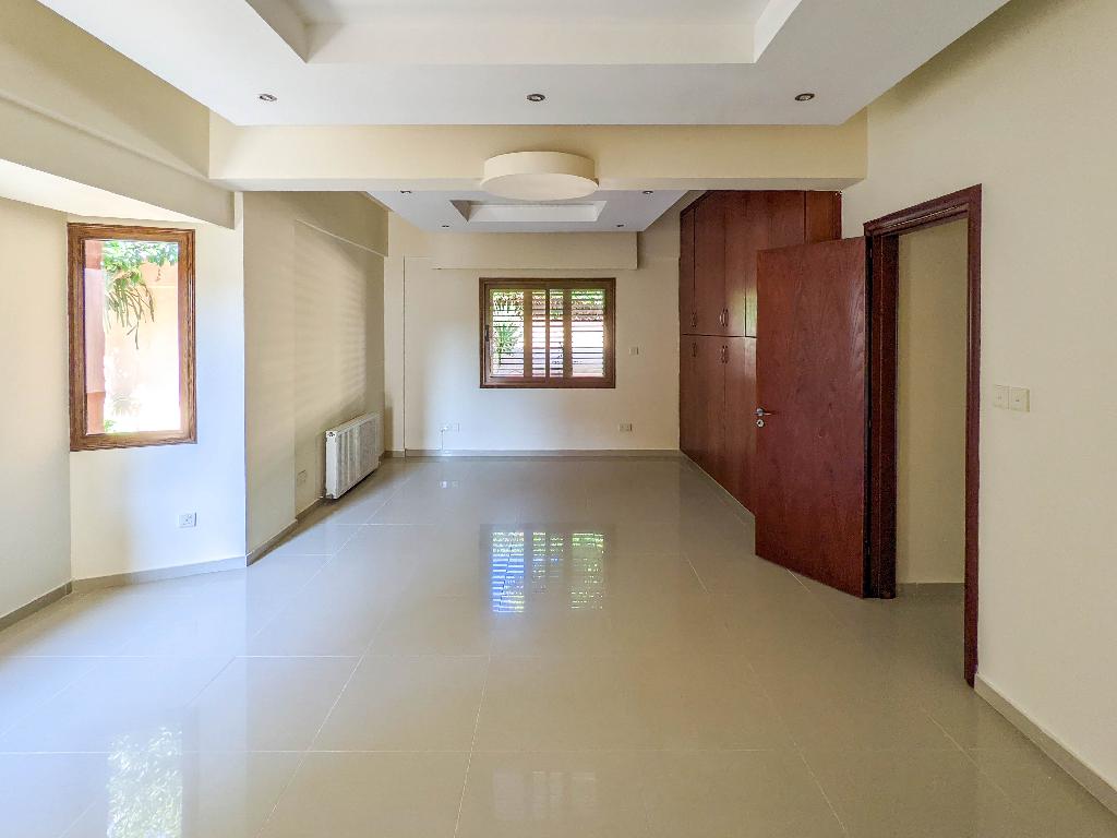 Detached house-Trachoni-PR36254