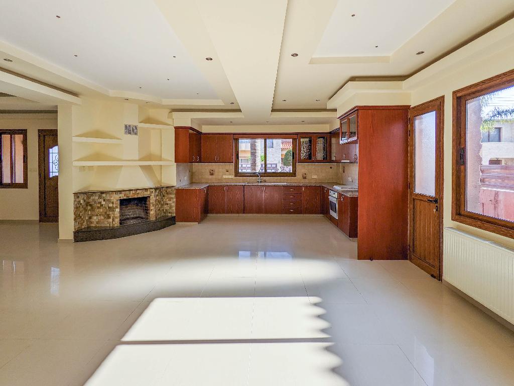 Detached house-Trachoni-PR36254
