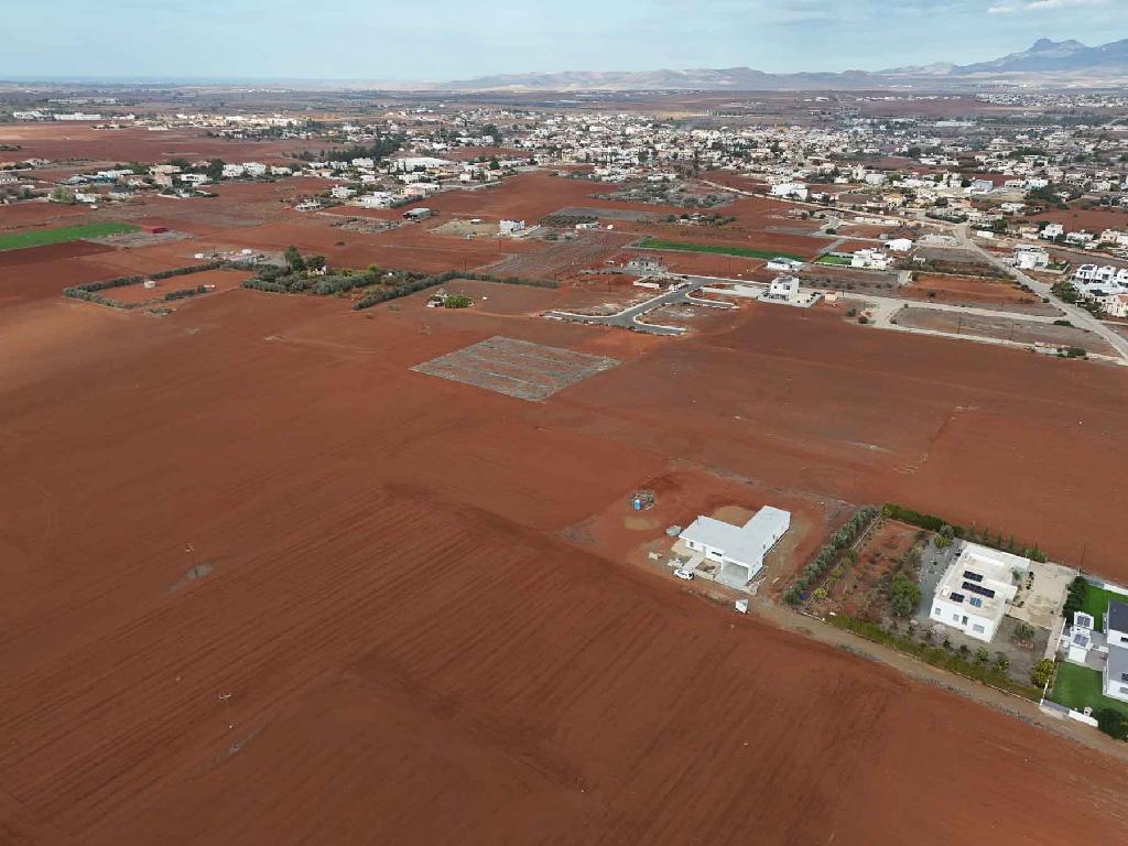 Field - Kokkinotrimithia, Nicosia
