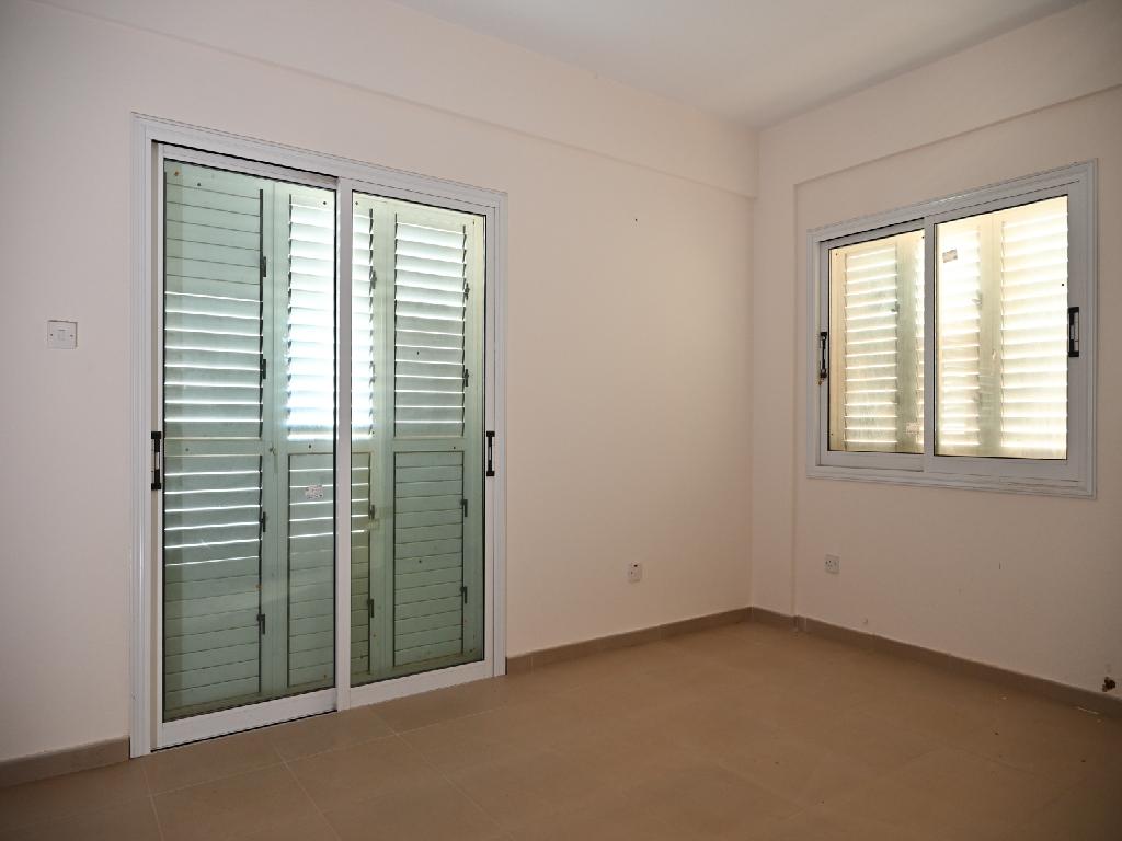 Detached house-Frenaros-PR44716