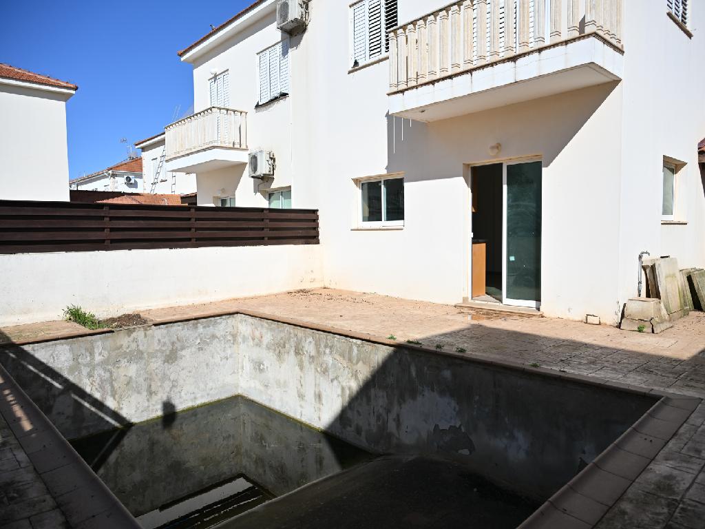 Detached house-Frenaros-PR44716