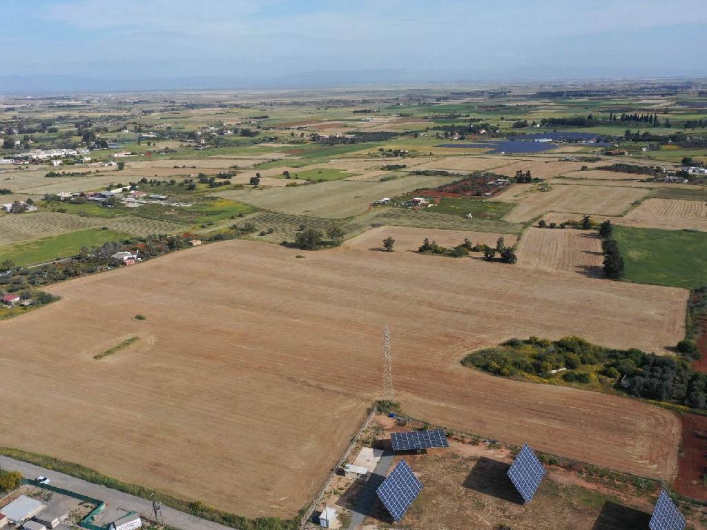Field-Avgorou-PR13908