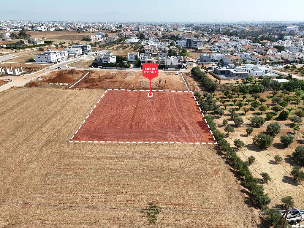 Field - Lakatamia, Nicosia