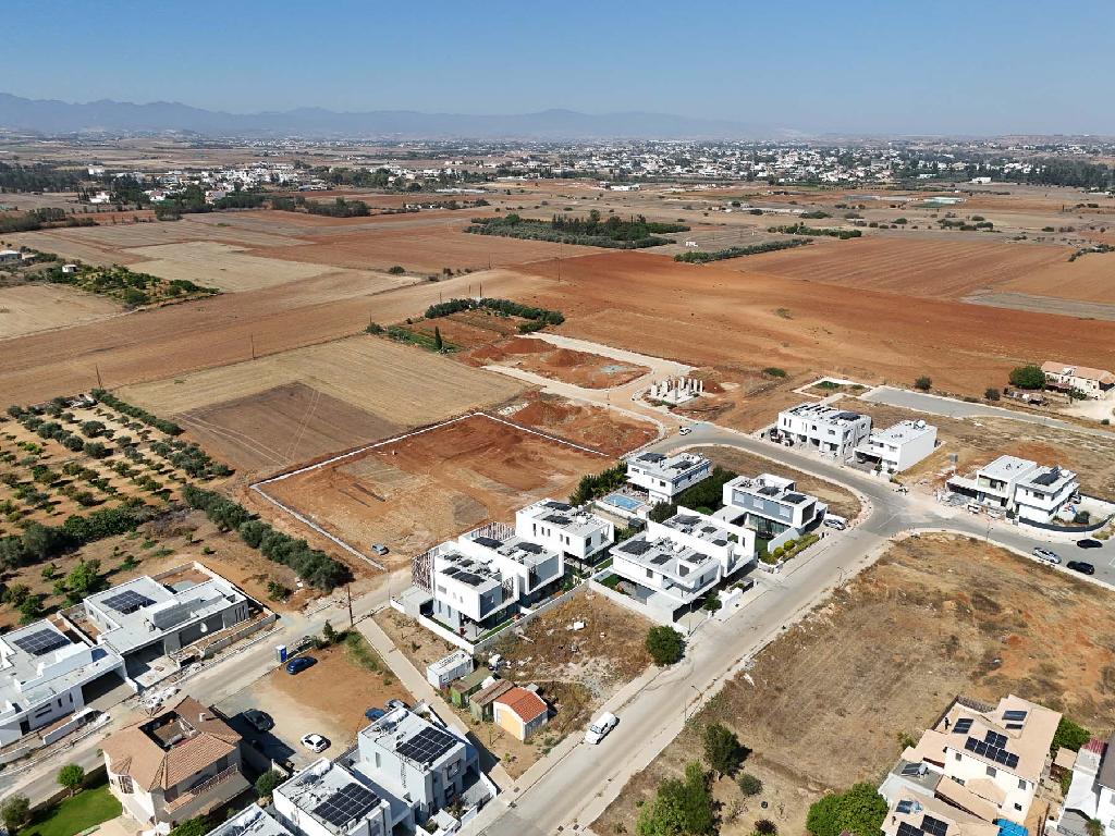 Field - Lakatamia, Nicosia