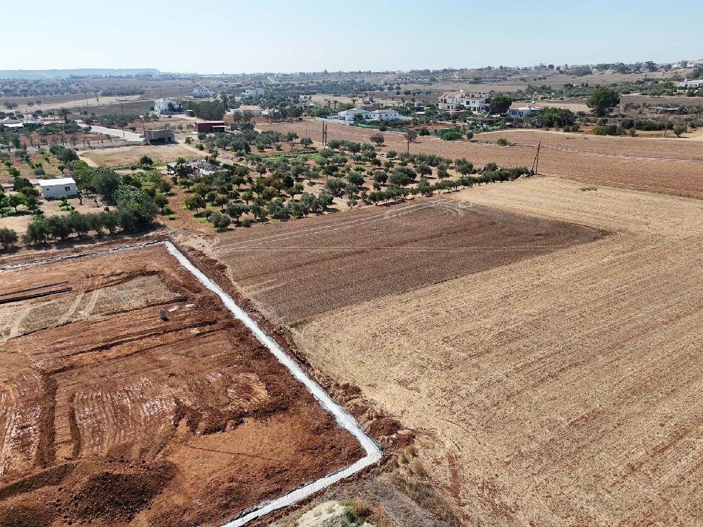 Field-Lakatameia-PR43302