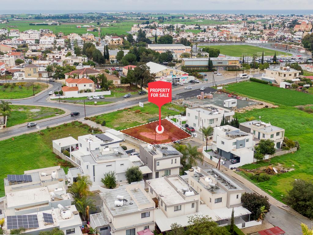 &Omicron;&iota;&kappa;ό&pi;&epsilon;&delta;&omicron; - &Kappa;ί&tau;&iota;, Larnaca