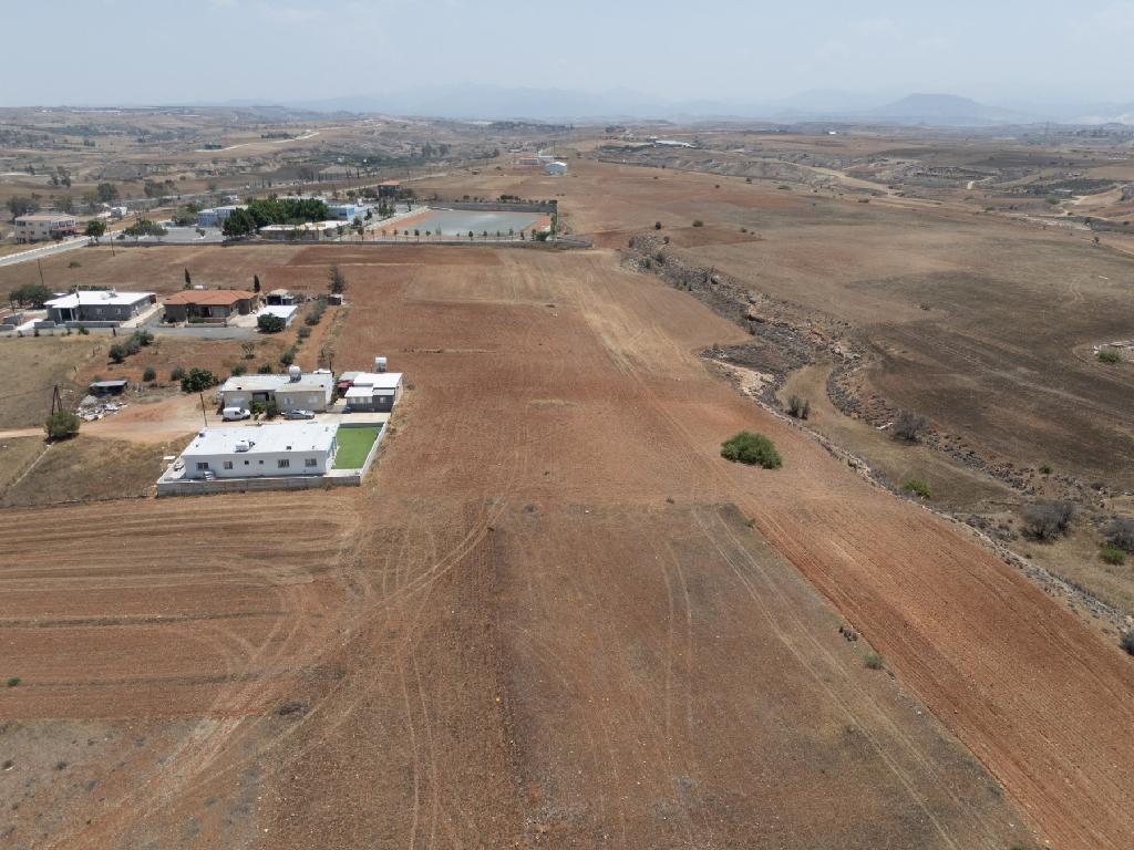 Field-Paleometocho-PR33222