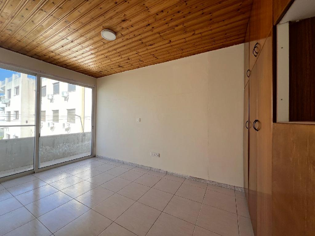 Semidetached house-Limassol Municipality-PR41108