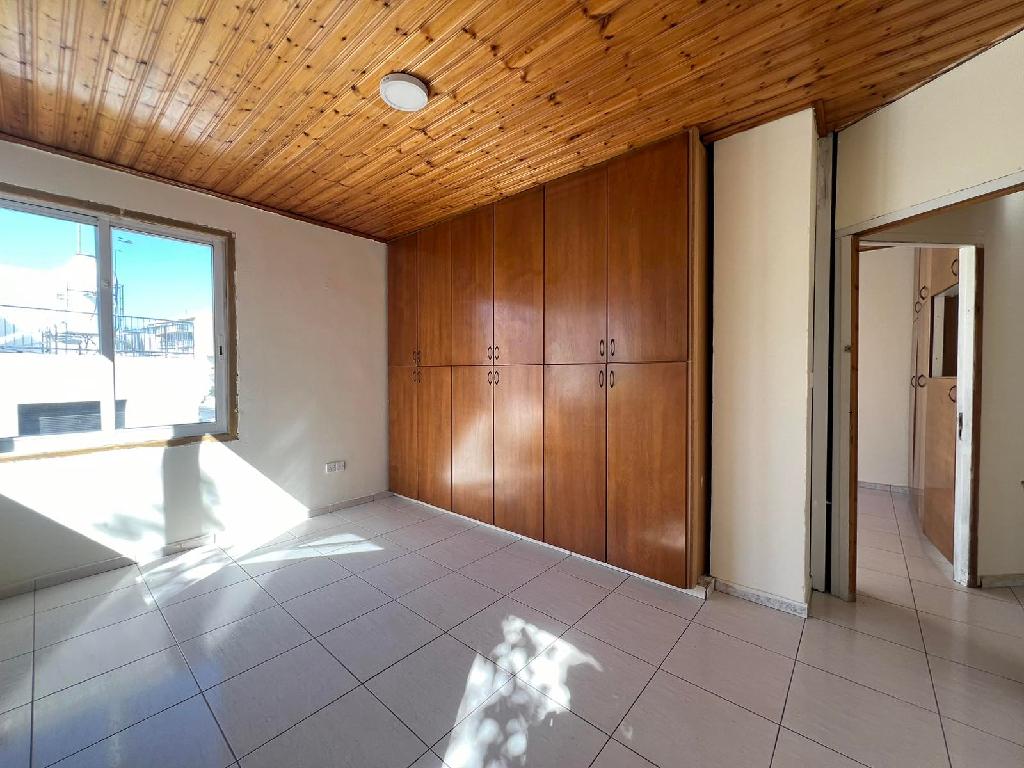 Semidetached house-Limassol Municipality-PR41108