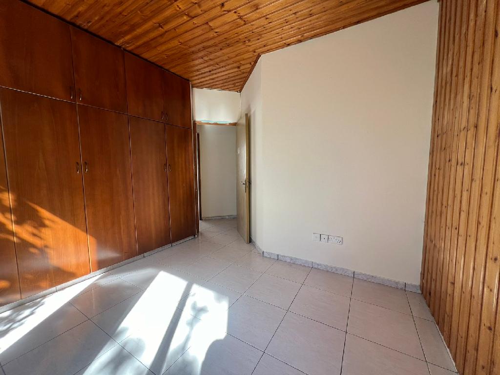 Semidetached house-Limassol Municipality-PR41108