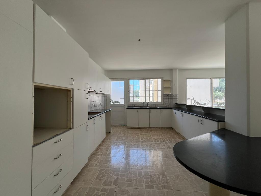 Semidetached house-Limassol Municipality-PR41108