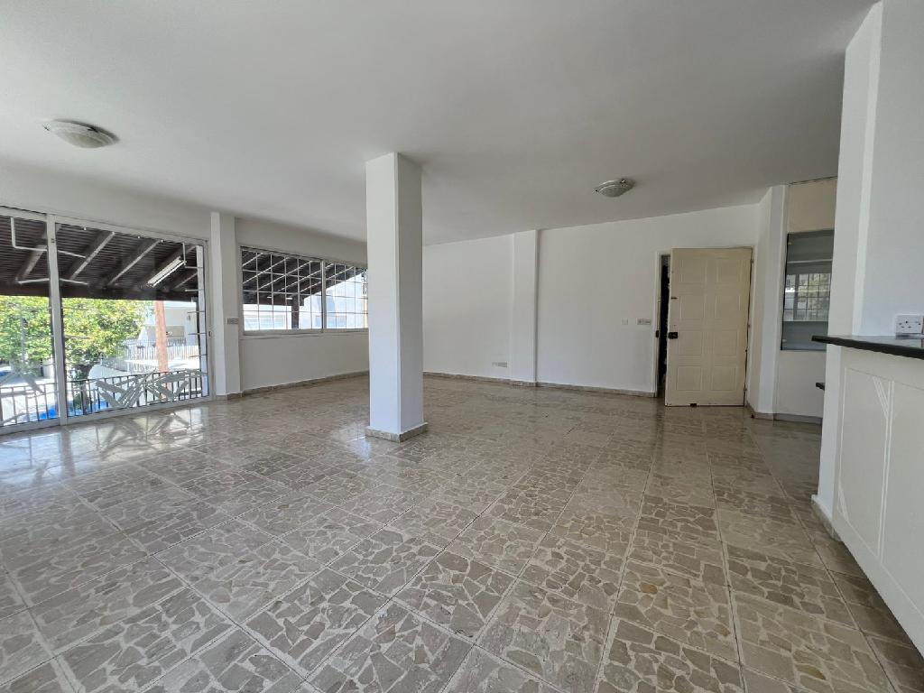 Semidetached house-Limassol Municipality-PR41108