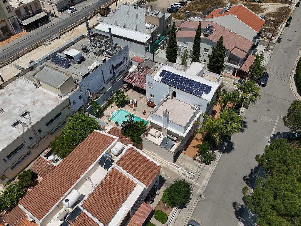 &Alpha;&nu;&epsilon;&xi;ά&rho;&tau;&eta;&tau;&eta; &kappa;&alpha;&tau;&omicron;&iota;&kappa;ί&alpha;, Ά&gamma;&iota;&omicron;&sigmaf; &Beta;&alpha;&sigma;ί&lambda;&epsilon;&iota;&omicron;&sigmaf;, &Sigma;&tau;&rho;ό&beta;&omicron;&lambda;&omicron;&sigmaf;, &Lambda;&epsilon;&upsilon;&kappa;&omega;&sigma;ί&alpha;